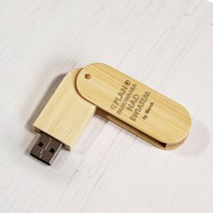 Plany panowania nad światem - grawerowany pendrive - Pendrive